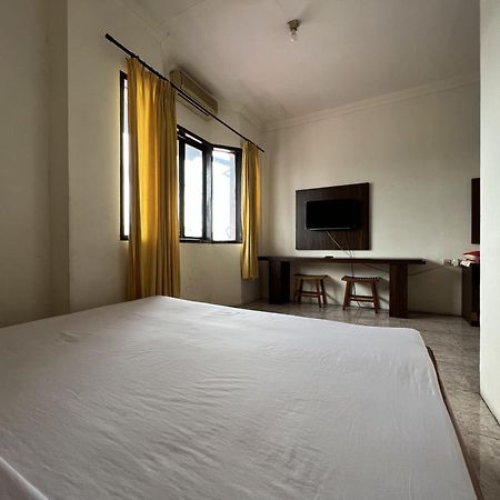 Hotel Oyo 92098 Kost Orange Syariah Makasar Zewnętrze zdjęcie