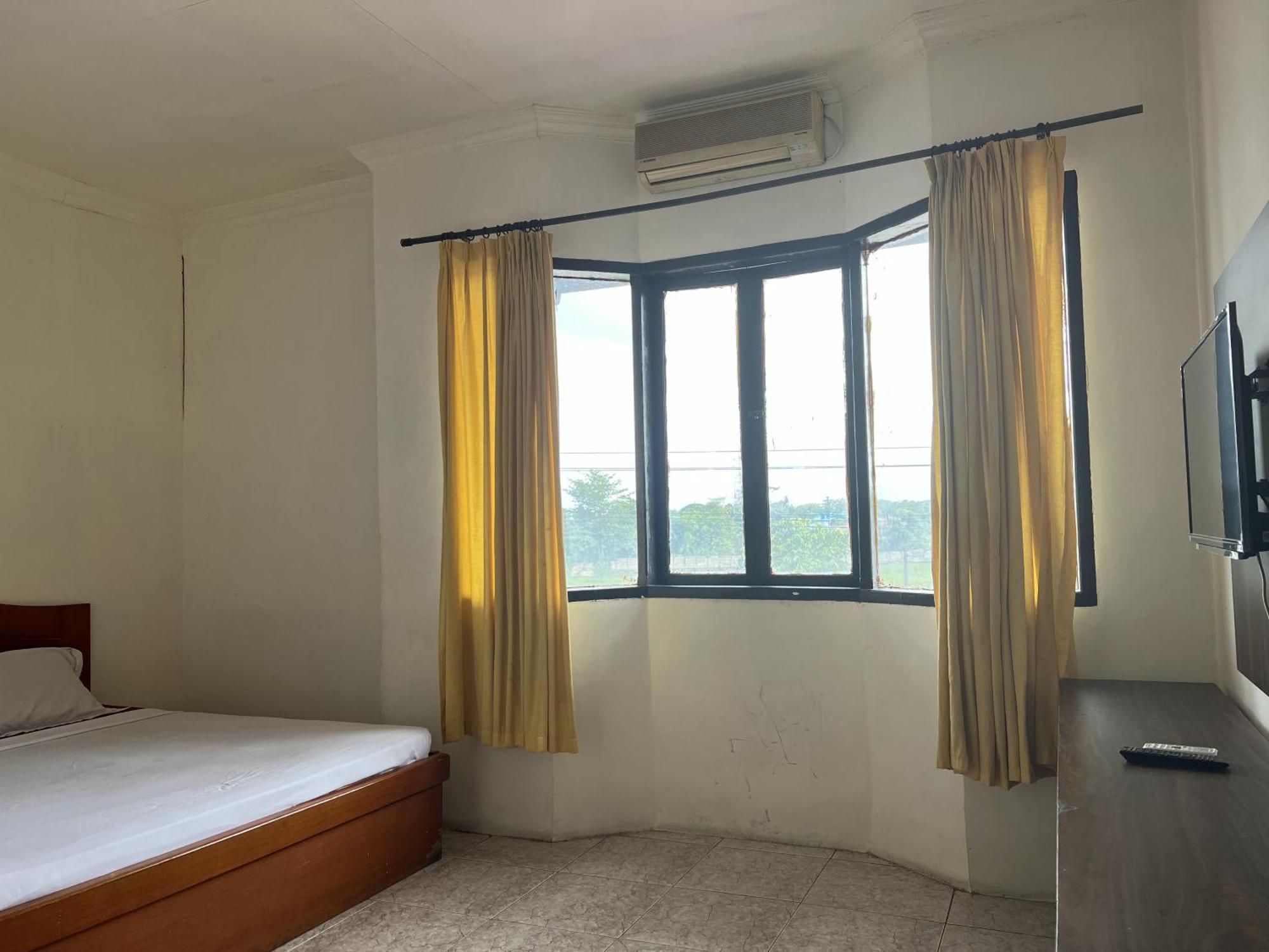 Hotel Oyo 92098 Kost Orange Syariah Makasar Zewnętrze zdjęcie
